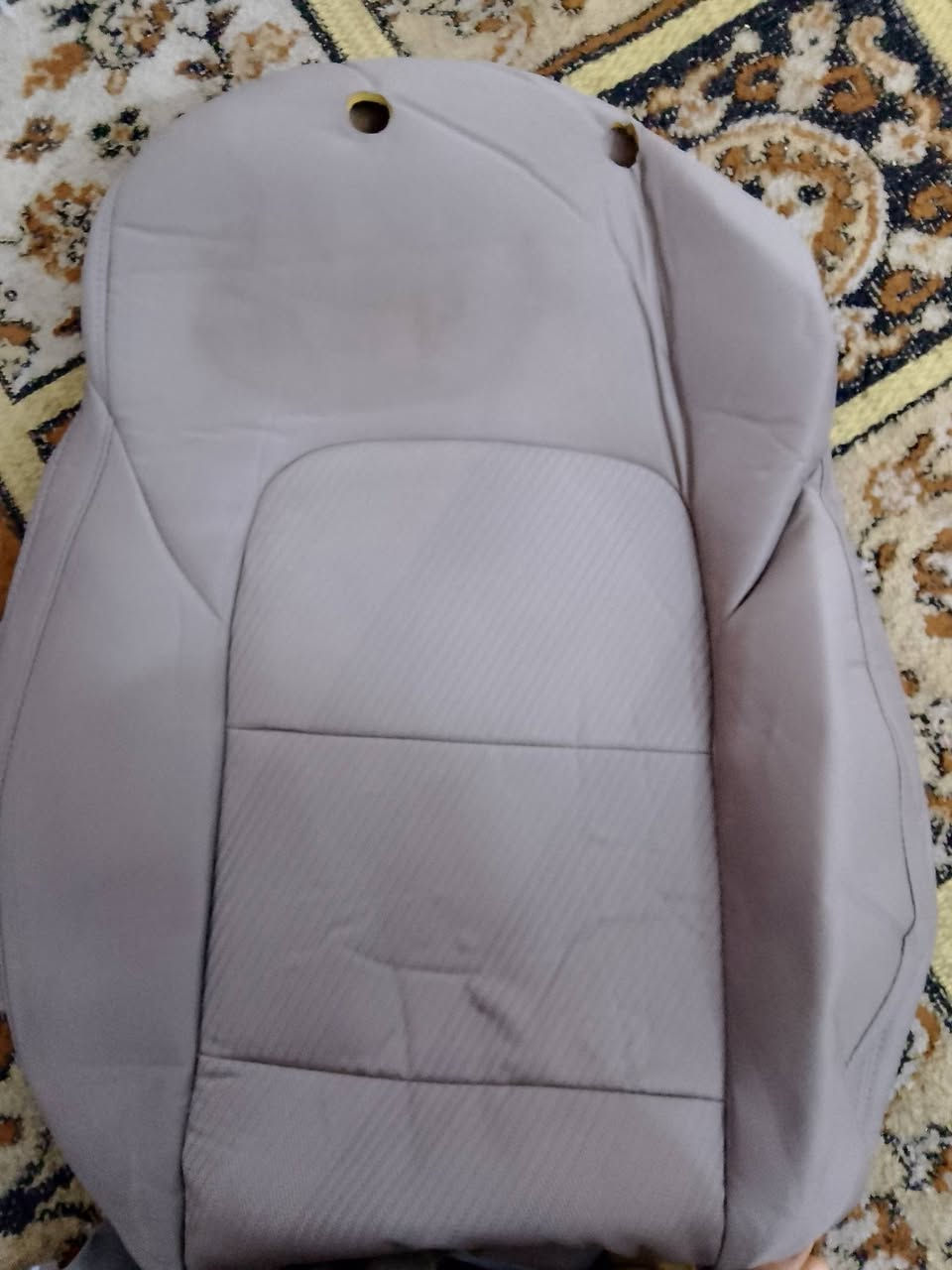 السلام عليكم غلاف كشنات الاصليه مال توسان نضيفه لا شك ولا اي شي مكان بغداد ***********
