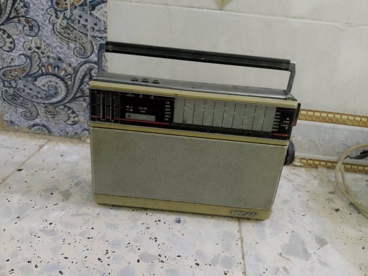 سلام عليكم
غراض للبيع راوتر ونانو سعر 50شغالت عل فحص  ماطور مال ماي شغالت سعر 25  راديو  عطلان ماعرف عطله. سغر 15
ال عنوان بغداد حي بتول 
السعࢪ  
***********
