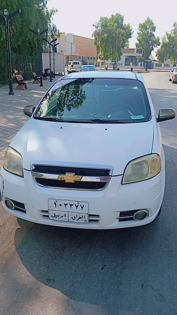 سياره نضيفى لون ابيض ثلجي

 اربع تايات جديد 

باتري جديد 

محرك دبل كمشفت المرغوب شرط... 

بيها كابون بانزين

كير عادي شرط...

كشنات جلد جديد شاشا ايبات

 بسمي السياره انا الشرعي صبغ بيها 5قطع عليها غرامات 300الف ينزل من سعرها رقم مميز السياره سعره 65 ....رقم التلفون *********** موصل, نينوى
