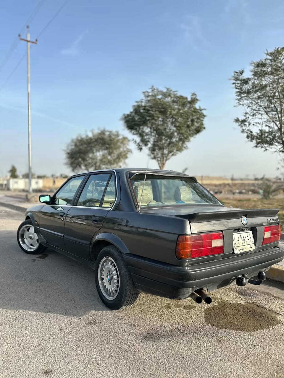 شلونكم حبايب 
للبيع زعره 325i اوتوماتيك اصل وارد يابان 
محرك مفتوح ٢٥ جديد 
كير اوتو جديد 
ويل بوربت 16 اصلي جديد 
صدر امامي خلفي جديد 
رقم بغداد باسمي 
تبريد ثلج تدفئه شغاله 
بدون ضربه بدون صبغ بلاديه 
بدون خياس 
بدون نقص جاهزه 
كلشي شغال بيها وبلادي
مكاني بغداد حي الاعلام  ***********
السعر 55 وبيها مجال
