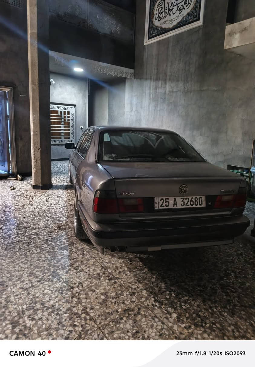 السلام وعليكم 
بي ام موديل ٩٥حجم ٥٢٥ رقم كركوك بسمي تحويل ثاني يوم هزه جديده تخم تاير مكاني بغداد 
***********
