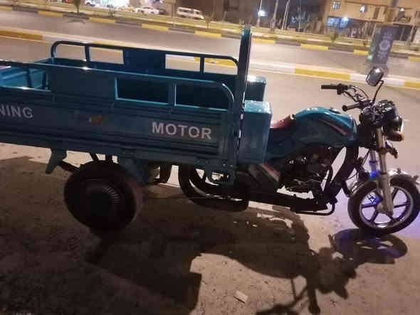 سلام عليكم عندي ستوته دولفين للبيع مديل23 اوراق أصولي ستوته مكفوله من كلشي ستوته جديده مكينه مامفتوحه مكان كربلاء سيف سعد حي الاطارات سعره مليونين 750وبيه مجال الشراي يتصل على الرقم *********** كربلاء
