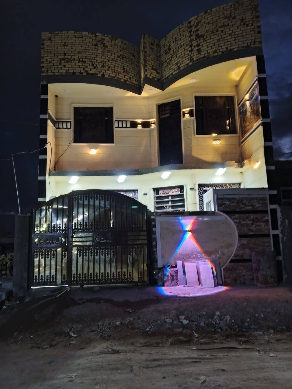 سلام عليكم الدار للبيع في بابل حي الشهداء قرب مول اهل الخير كاع كريم جدوع مساحه 105م  على غرف نوم 4 طابو زراعي سند 25 باسمي سعر 110 على خاص


**إذا كنت صاحب هذا الإعلان وتريد حذفه لأي سبب، رجاءا أرسل رسالة إلى الدعم الفني**