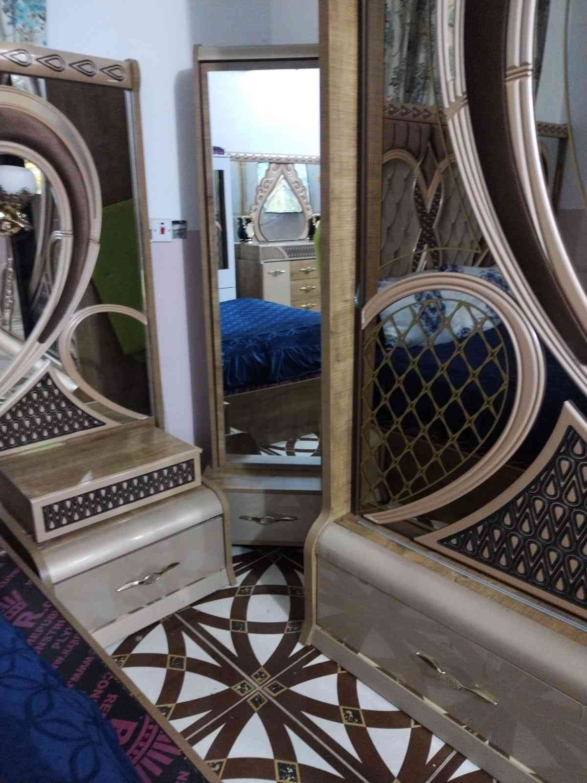 غرفة اخشاب تركي فخمة ونظيفة ومرتبة ب 900 ألف  *********** العمارة / قطاع 30 
