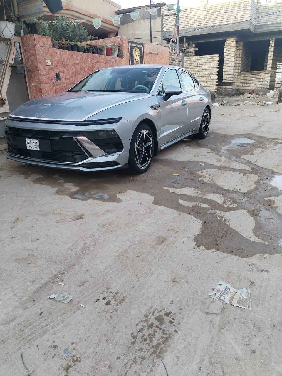 السلام عليكم سوناتا للبيع موديل ٢٠٢٥ حادثه فقط جاملغ امامي نفسه مصلح ليبل واحد بدون اي تبديل بدون دواخل ماشيه ١٢ الف فول موصفات ماعده البني راما مكينه ٢٥٠٠ تنفس طبيعي السياره بدون رقم منفيس باسمي مكاني بابل مركز بيع مستعجل الاستفسار الاتصال على الرقم *********** السعر خابر على الرقم
