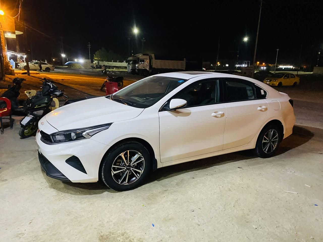 سلام عليكم سيراتو موديل 22رقم بغداد جديد تحويل ثانيوم سياره ستخدام شخصي ماشيه 49 سياره فول مواصفات مكينه 600 مكفوله كفاله عامه مكان سياره سماوه رميثه خاص ما جاوب ***********
