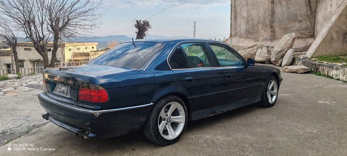 hawre sleman:
mmm

کوسرەت مە عرە ز:
بۆ فرۆشتن..
ئارم پلاستیک سلێمانی ئارم و ئەوەلیات و سەیتەرە بەشەرت..
BMW E38  ....
کاسحە ..
مۆدێل ١٩٩٥..
قەپات قەپات مواسەفات..
مەکینە ٢٨ی تاک دجیتال..
سێ مۆدی لێ خورین تۆماتیک+عادی+سپۆرت..
کوشن جلد سارد گەرم و خەز و سیاحی..
تەبرید سارد و گەرم..
ناو فۆرمیکا..
 شاشە ئایپاد..
ویل هامانی ١٨ی دەبل سایزی ناو پاکەتی لە ژێرە..
دەبل سالانساو دەبل گزۆز..
سەیارەکە بۆیاغ عامە بۆ جوابی..
لێدراو  براوە موس خایس وەرگەراو بەشەرت..
دەعامی بۆ دەعامی بەشەرت دینار مەسرووفی نیە ..
مالی دەستی دۆست و گەنجە..
سعری خوار هەموو بازار ٤٥ گەلاو مەجالێ برایانە..
بۆ زانیاری زیاتر تێل بکە..
ژ.م ***********
ژ.م *********** كويسينجاك, أربيل
