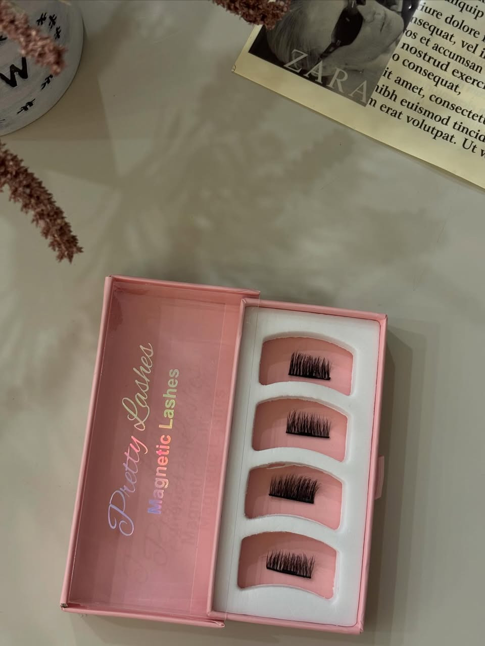 جمال عيونك يبدي من هنان ✨
Pretty Lashes – Magnetic Lashes 💕

✔️ تركيب سهل بدون صمغ
✔️ ثبات قوي بالمغناطيس
✔️ خفيفة ومريحة للعين
✔️ قابلة لإعادة الاستخدام

أكثر من ستايل بالبكج حتى تختارين اللي يناسب ميكبك 👀✨

للطلب راسلينا خاص 📩
توصيل سريع لكل المحافظات 🚚�


**إذا كنت صاحب هذا الإعلان وتريد حذفه لأي سبب، رجاءا أرسل رسالة إلى الدعم الفني**