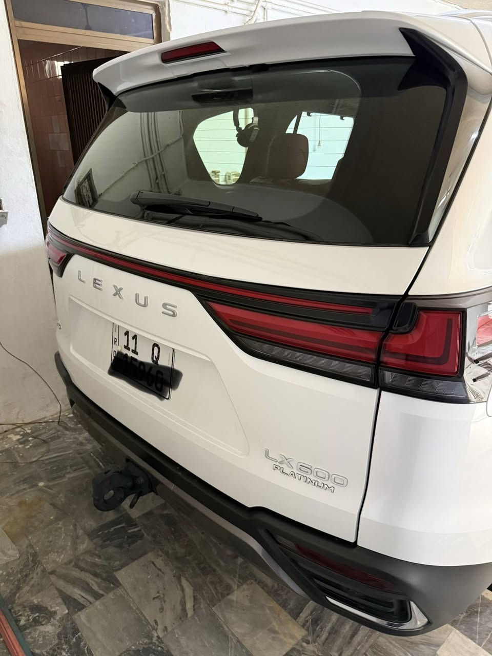 لكزز ٢٠٢٤ بلاتينيوم ابيض بدون حادث داخل ماروني ماشيه ١٧٥٠٠. السعر ١٨٠ ملون الاتصال ***********
