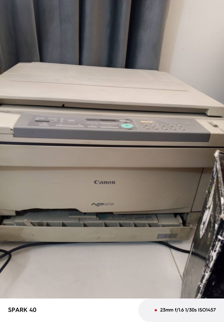 متاح 3 طابعات و1تالفة اوراق و2 حاسبات فلوس و1شاحن يو بي اس مال فقاسات طابعات يشغل الاسعار مناسبة متواجد واتساب *********** راسلني ودزلي صورة المنتج الي تريدة وبيك خير ودلل.
