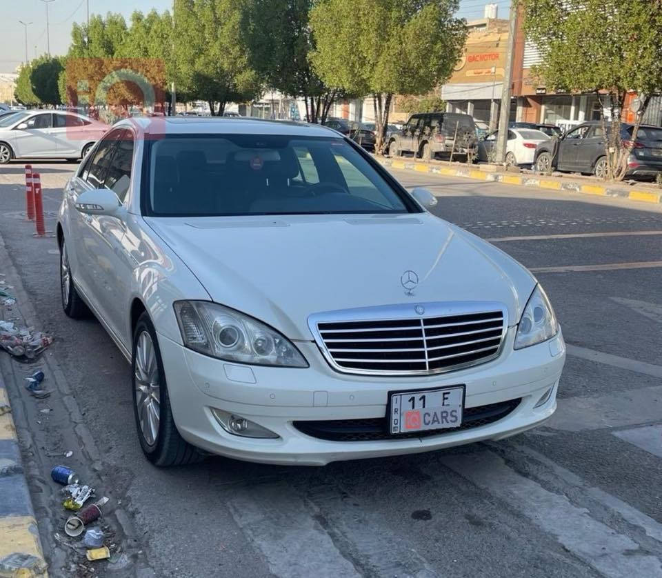 ماشية 125000 كم

6 سلندر S350

صفر مسج

كشن حار كشن خزن الأمامي

سيرفس كامل حدادية جديدة  طخم تاير جديد

كير محرك مكفول 

مغلفة PPF بالكامل ضمان مدى الحياة كل 6 اشهر ادامة وبولش

عنوان السيارة النجف الأشرف 

السعر : 25000$ للأتصال ***********
