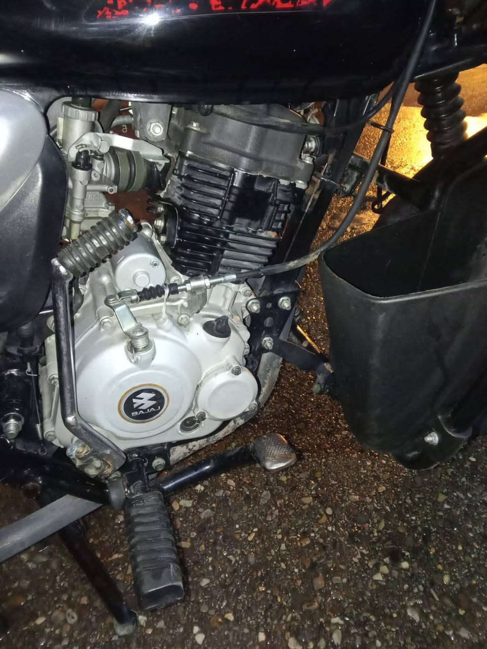 سلام عليكم اعيوني  بوكسر جبلي امشي 20الف مديل 2023نزلت بل 2025مرقم رقم نكليزي ريده 3ملاين500الف هذا رقم بس عل واتساب  *********** بس عل واتساب
