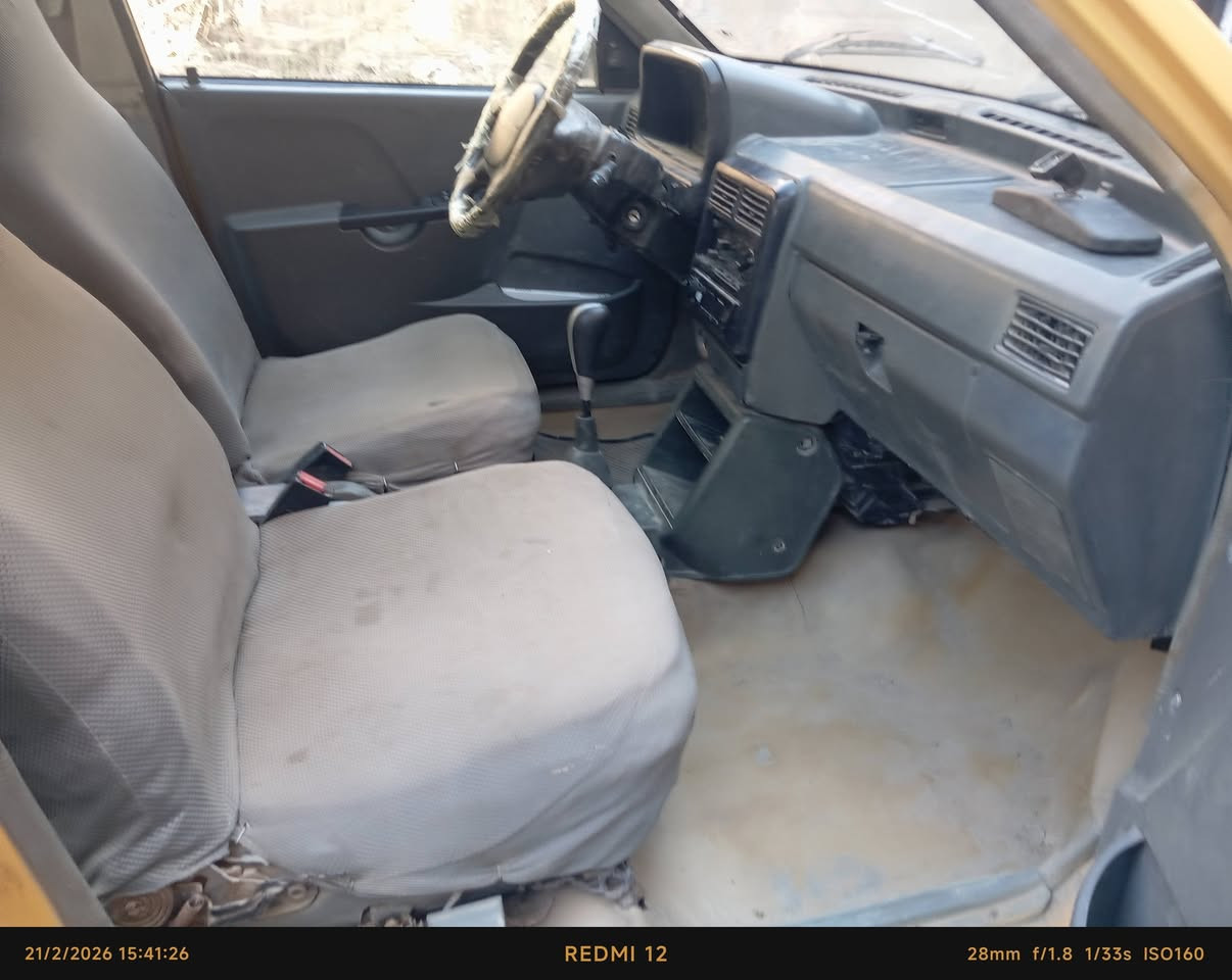 سلام عليكم سايبه موديل 9رقم نجف مالكه دوانيه عليه هيئه وغرامات 250 الف مداور شوكت متريد مكينه كير مكفولات حداديه نص عمر مكفوله من الضربه 
السعر 17 وبيه مجال 
مكان بابل القاسم 
***********
