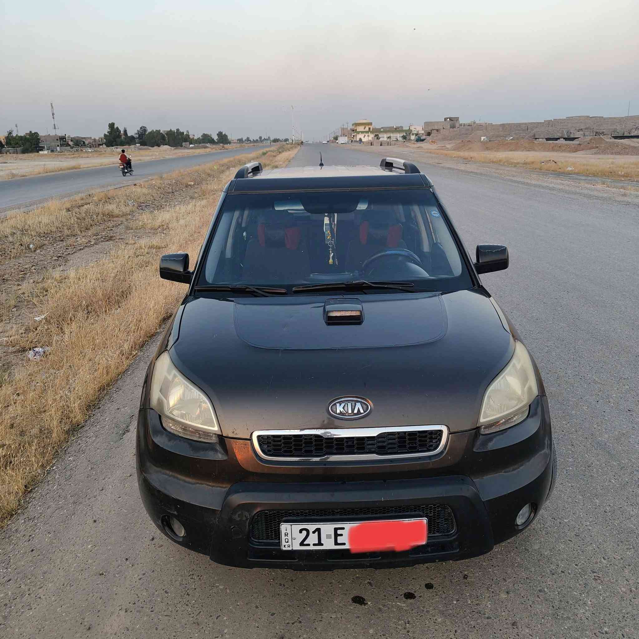 سيارة كيا سول خليجي موديل 2012 محرك 1600 للبيع أو المراوس! 🚗 الكير عادي، تخم التاير جديد، الصدر نظيف، وكهربائياتها كلها شغالة تمام. 💡 رقمها سليمانية دولي والتحويل شرط. التبريد ثلج  ،  حساسات خلفية، السنويه لحد 2030.
3قطع ونص صبغ 
السعر 71 وبي مجال 
رقم ***********
مكان صلاح الدين
