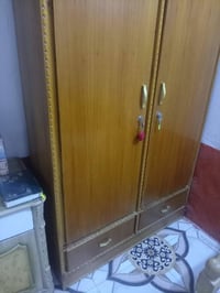 كنتور مستخدم نضيف جدا 2 باب ملحق  07832516158