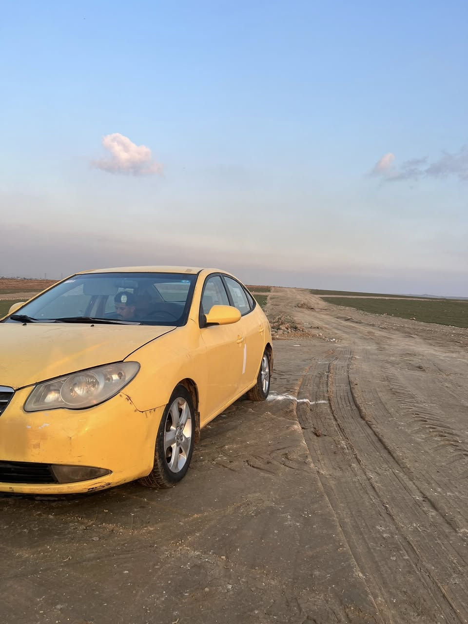 سلام عليكم النترا ٢٠٠٨رقم ديالى بسمي تحويل بل موصل 
محرك ١٦شرط كير شرط طخم وره كدام جديد دوشمه جديده
باتري تخم تاير كلو جديد ضرر بيها طخه بل مصاطر الكداد 
بدون شاصي بدون قاعده دبل شرط بس المصاطر السعر ٨٢هاذا رقمي بي واتساب ***********////***********
