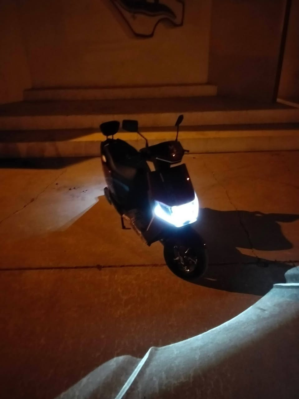 درجة شحن للبيع موديل 2025 مواصفات
لايت زينون 
🔋 بطاريه 80%
خمس بطاريات دبل 
سرعه 60 حقيقي مع الوزن 
بريكات شغال وره كدام 
بيه ضمان عل كهربائيات كاملة لحد شهر الخامس من الشركه 
السعر 700 وبي مجال للطيبين 
اللاستفسار راسني خاص لو رقم ***********
عنواني :كركوك
