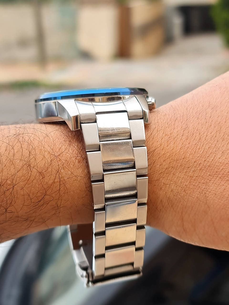 ⌚ ساعة رجالية أنيقة من ماركة Police الأصلية

تصميم عصري يجمع بين الفخامة والقوة، مناسب للإطلالات اليومية والرسمية 👌

✨ التفاصيل الكاملة:

💎 الماركة: Police (أصلية)
🎨 اللون: كحلي عميق مع إطار أزرق فاخر يلمع حسب الإضاءة
🔗 السوار: ستانلس ستيل متين 
🧭 المينا: تصميم رياضي فاخر متعدد الوظائف
عرض الأيام (Week)
عرض 24 ساعة
مؤشرات دقيقة أنيقة

⚙️ الحركة: كوارتز عالية الدقة
📏 حجم كبير مناسب للي بحبوا الحضور القوي
🪶 خفيفة ومريحة رغم شكلها الفخم

للبيع بسعر مناسب ومغري🔥🔥
 والله يبارك لصاحب النصيب 🌹

للتواصل على الرقم التالي او على الخاص 0795472588

✨️يرجى متابعة الصفحه لكي يوصلكم كل ما هو جديد✨️⌚️


**إذا كنت صاحب هذا الإعلان وتريد حذفه لأي سبب، رجاءا أرسل رسالة إلى الدعم الفني**