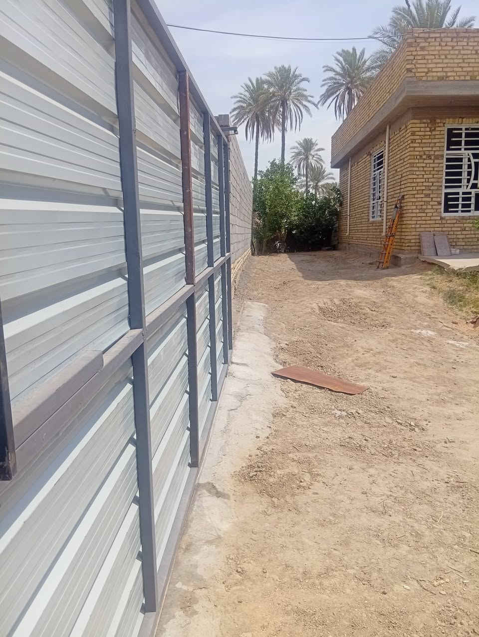 السلام عليكم بيت بطواريج بجناجه للمراوس فقط بابل الهاب بيراوس ببابل ويجي الطويريج اهلا وسهلا بيه خليه يتصل بهذا الجوال ***********

