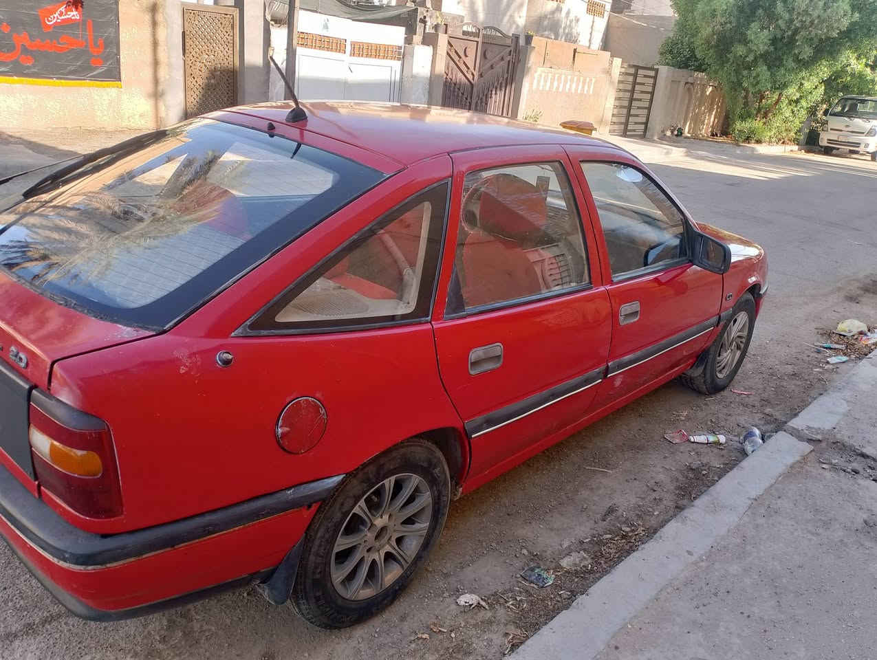 السلام عليكم للبيع اوبل فكترا موديل ٩١رقم بغداد باسمي محرك ٢٠٠٠كير عادي محرك كير جديد كهربائيات شغاله السياره جاهزه السعر ٣٠ للاستفسار  *********** مكان السياره بغداد

