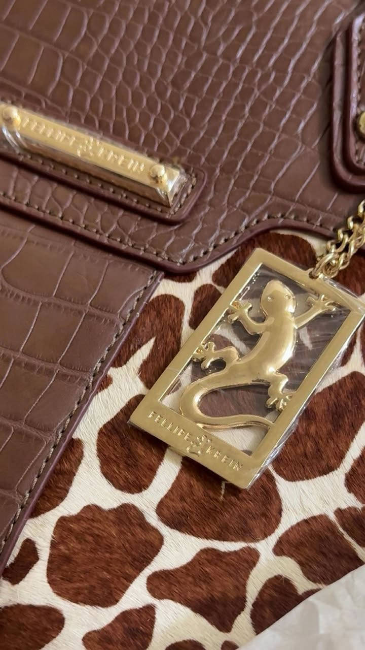 طلعت الي هاي ب باله ماركه اصلي حبايب فرو طبيعي كله مختم


**إذا كنت صاحب هذا الإعلان وتريد حذفه لأي سبب، رجاءا أرسل رسالة إلى الدعم الفني**