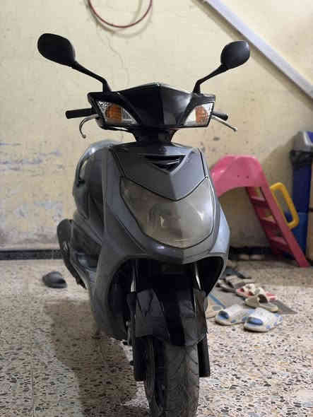 السلام عليكم دراجة سكنس فحل قبق  نفخ ياباني 
دراجة نضيفة من محرك وكهربائيات كلهن شغالات 
دراجة نضيفة فقط الطيارية مكسورة وبيها شخوط قليلة مكاني مدينة الصدر السعر ١٣٠٠ مليون وبيها مجال رقم الهاتف ***********
