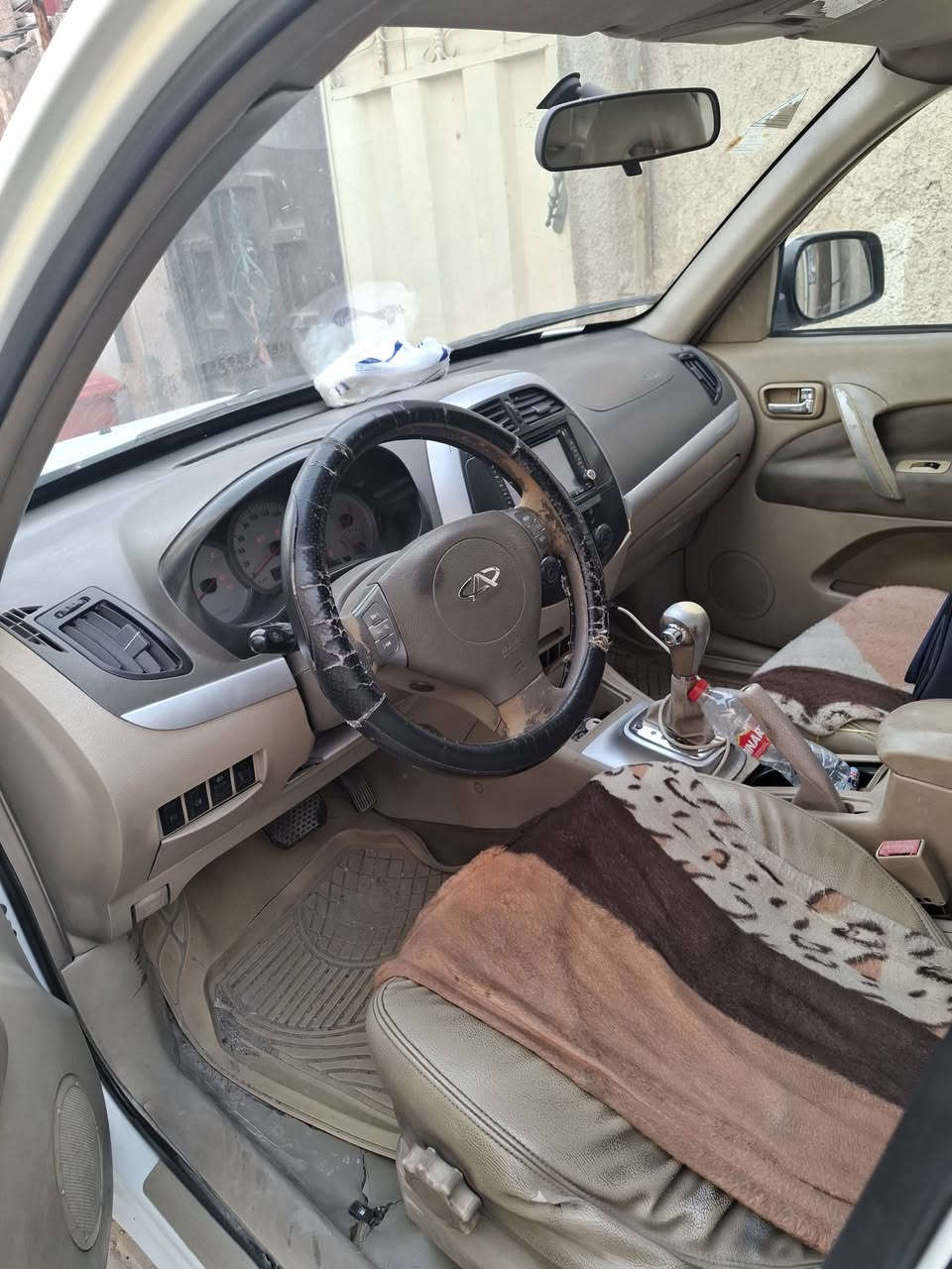 سلام عليكم
تيكو ١٢ شكل ١١ مواصفات التيكو معروفه 
كير ميكانيكي وفتحة سقف وكشنات جلد وجام ٤ كهربائي 
 سنوية باسمي منتهية 
*********** أبو إسحاق 
 السعر ٥٧ $ وبيهه مجال
