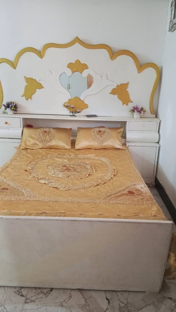 غرفة للبيع وبسعر مناسب جدا


**إذا كنت صاحب هذا الإعلان وتريد حذفه لأي سبب، رجاءا أرسل رسالة إلى الدعم الفني**