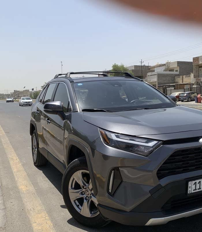 للبيع 
-النوع : تويوتا راف فور 
-الموديل 2022
-الفئه : XLE فوول مواصفات
-ماشية  18ميل
-حجم المحرك :  2500 
-لون السياره فيلي 
-حادثها بنيد مبدل وجاملغ 
وبدايت الشاصي معمر شي بسيط
يرباك راجع سستم 
 الحافه مال باب بيه رصعات

وسياره جاهزه من كلشي

(  الموصفات  )
.سلايد روف 
. لد امامي 
. شاشه لمس
. صندوق كهرباء 
.  كشن السائق كهربائي 
. رادار امامي+ خلفي 
. رادارات بالمري الجانبيه 
. مانع تصادم 
. اشاير بالمري 
. تحديد مسار 
. مانع تزحلق 
. هند بريك بصمه 
. بك لايت لد
. اشاره الاماميه لد 
. نضام مانع انحدار
. 3 
انضمه قيادة
بغداد بسمي السعر 210

التصال ***********
