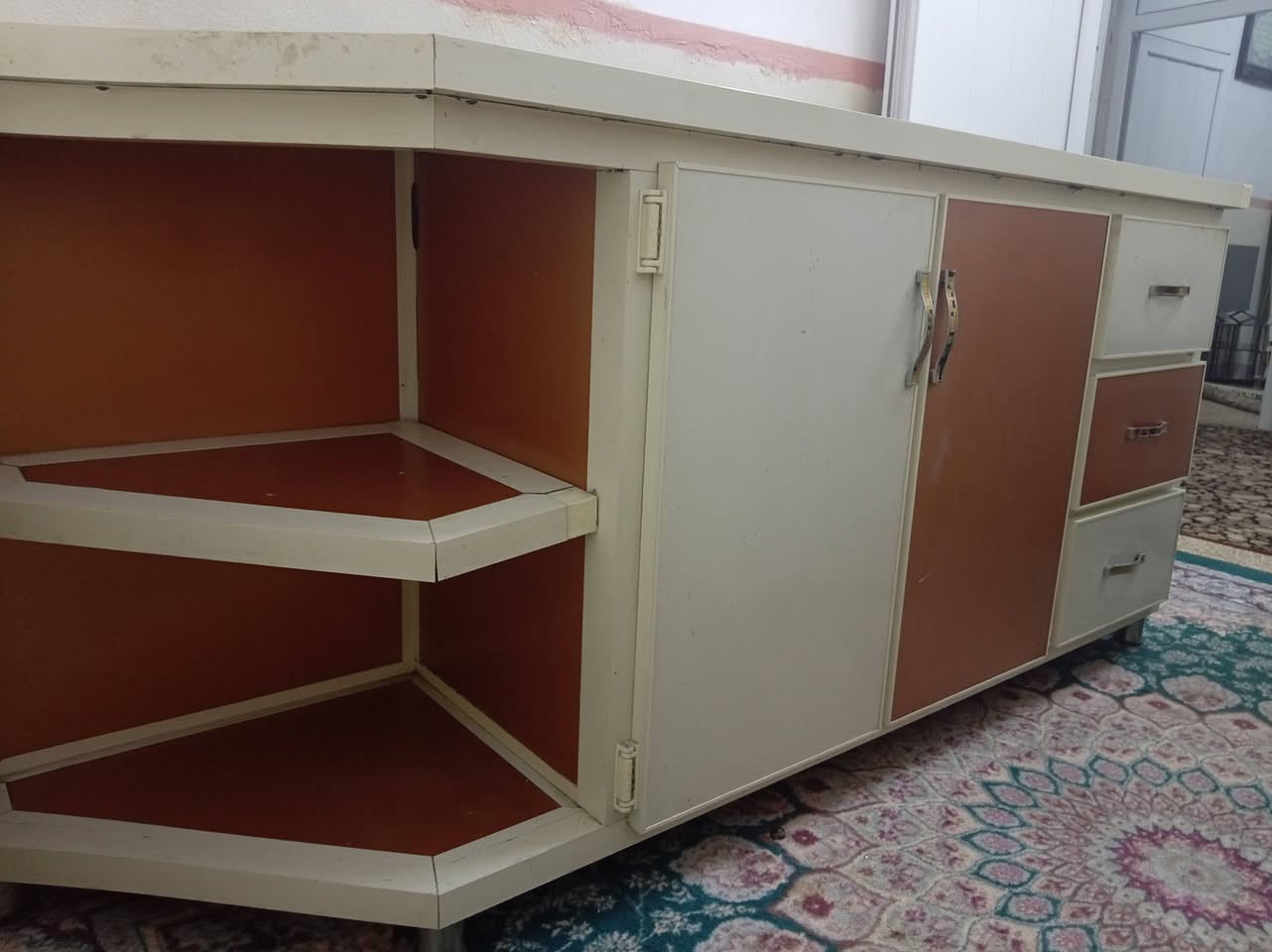 السلام عليكم كاونتر حيل ثقيل وكبير وضخم الصور ضالمتو حيل العنده نيه يشتري يجي يشوفو لان حيل جديد ونضيف  بل حقيقه الصور ضالمتو 300 وبي مجال  مكانو قوسيات تواصل خاص


**إذا كنت صاحب هذا الإعلان وتريد حذفه لأي سبب، رجاءا أرسل رسالة إلى الدعم الفني**