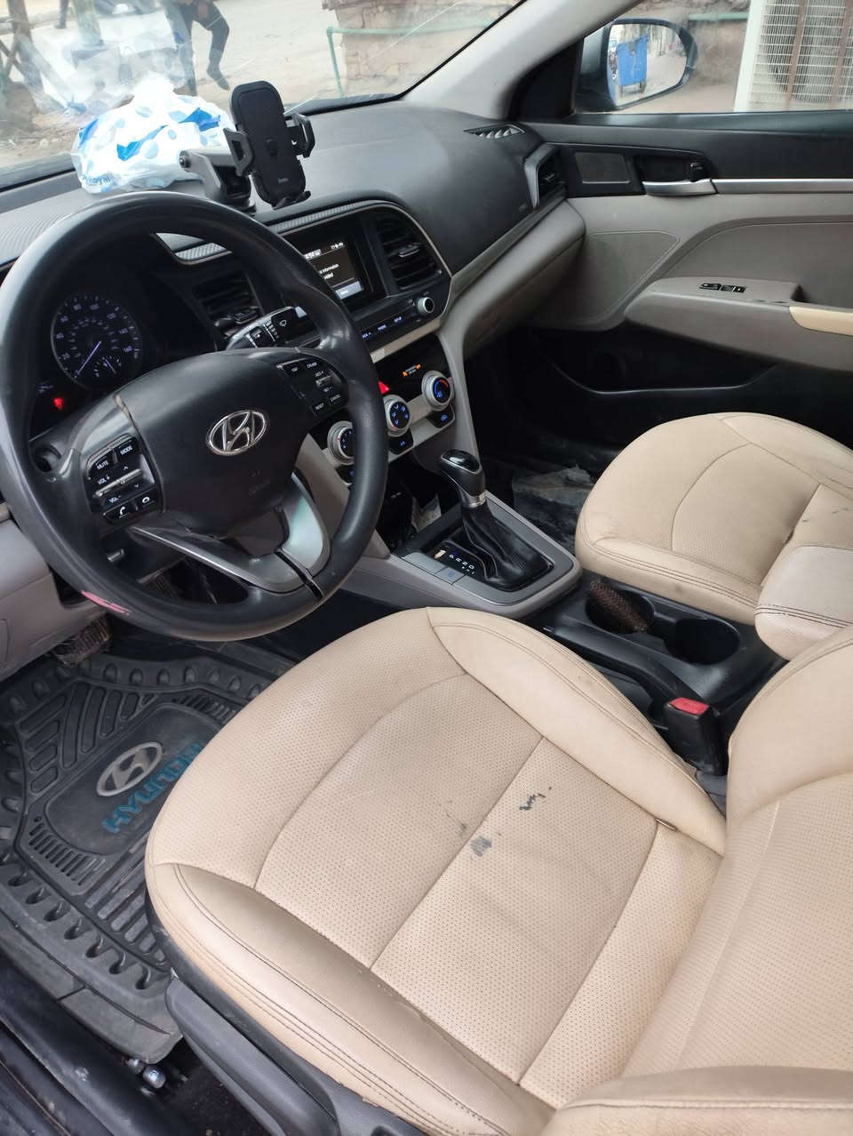 السلام عليكم الانتره 2019 امريكي حادثه جاملغ وبنيد وبل عراق قطعتين صبغ   مكينه كيروحداديه  خير من الله تخم تاير ويل كب كامره مكينه الفين جاهزه لل اخير  سياره نقصه دعاميه اماميه مكسوره  مافارغ اسويه السعر 115وبيه ومجال ماعتقد اكو هيج سعر بعد ***********
