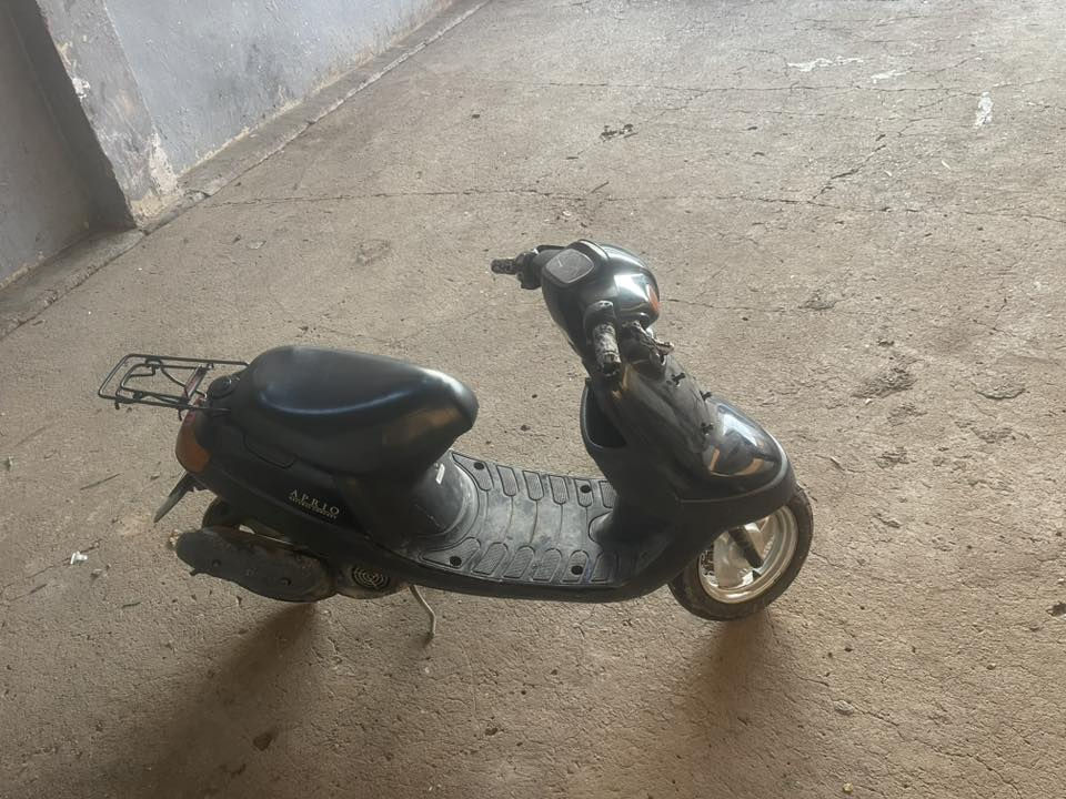 سلام عليكم ماطور فول شرط يكمز من حوه يدك مامفتوح سعرو 375شرط وايرمنيه شغاله سلف يعوزه باتري  مكاني موصل الايمن 

***********
