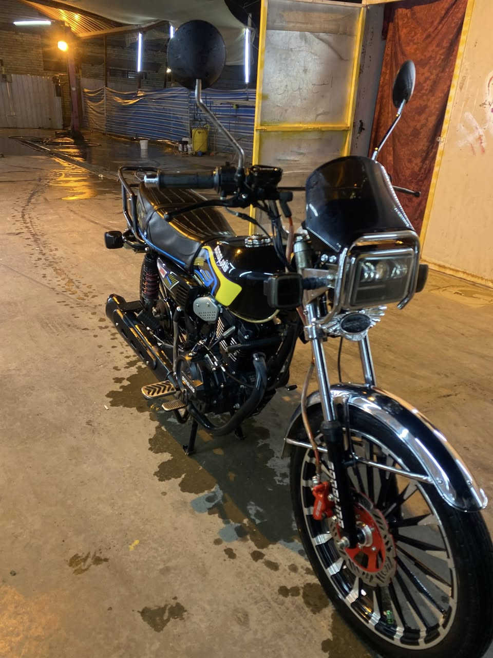 سلام عليكم للبيع سيفان 5 كير موديل 2026.                كفاله عامه  اي نقص مابيه   كلا شغال 
الدراجه مامتعوبه جديده اخت الزيرو  
السعر 850 وبيه مجال 
مكاني بغداد الشعب 
***********
