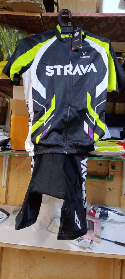 السلام عليكم ورحمه الله وبركاته 
بدله رياضيه تريدها كامله تريدها بدي وبجامه 
٢٠ الف


**إذا كنت صاحب هذا الإعلان وتريد حذفه لأي سبب، رجاءا أرسل رسالة إلى الدعم الفني**