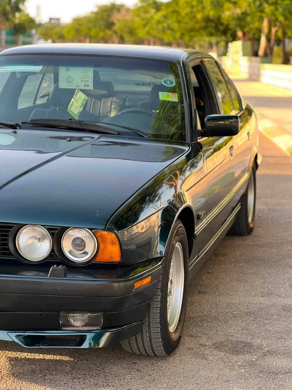 BMW 1991
لون زيتوني 
سيارة تعمير جديد ع اخر حباية
سيارة جديدة وحلوة كلش 
بيهة فقط حادث ع جهة السكن بي داخل شي بصيط
گير اوتماتيك 
اربع جام كهرباء 
سلايد
محرك 525
گير محرك بشرط 
حدادية بشرط 
كهربائيات بشرط
رقم اربيل قديمة 
تحويل وغرامة بشرط 
عليهة غرامة بعد المعاملة ينزل من سعرة 
مكان السيارة كلار 
ر. ت ***********
