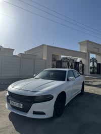 جارجر 2019 اصل sxt بانوراما فتحة كشنات جلد وحساسات وشاشه كاربلي رقم بغ...