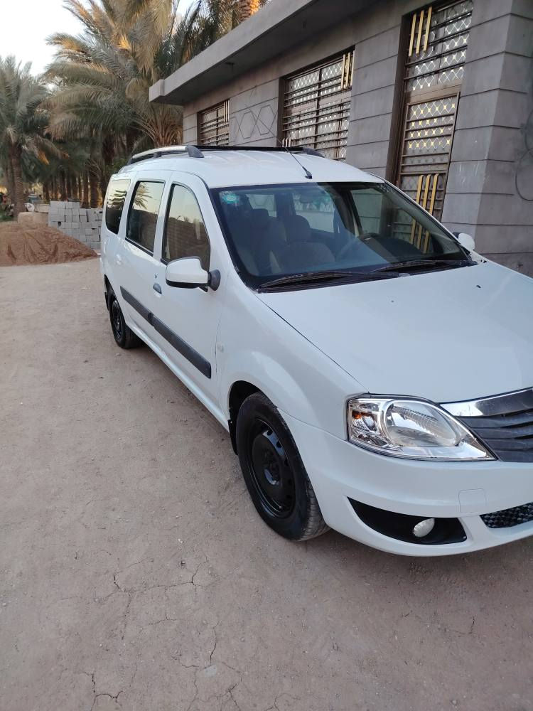 السلام عليكم*********** رينو 7 راكب موديل ٢٠١٢ رقم بغداد تحويل مباشر سنويه جديده حادثه جاملغ خلفي ايمن وبيه مكانات صبغ محرك وكير بلاد مكفولات نقص تبريد فقط راديتر السعر ٥٨ مكان السياره واسط العزيزيه الصويرة, واسط
