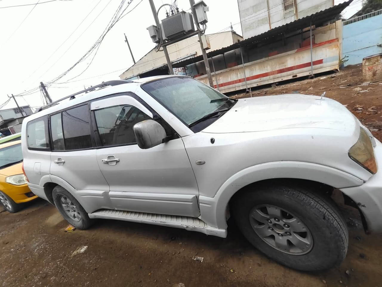 باجيرو 2007بغداد سعر 75 نظيفه كامله ***********
