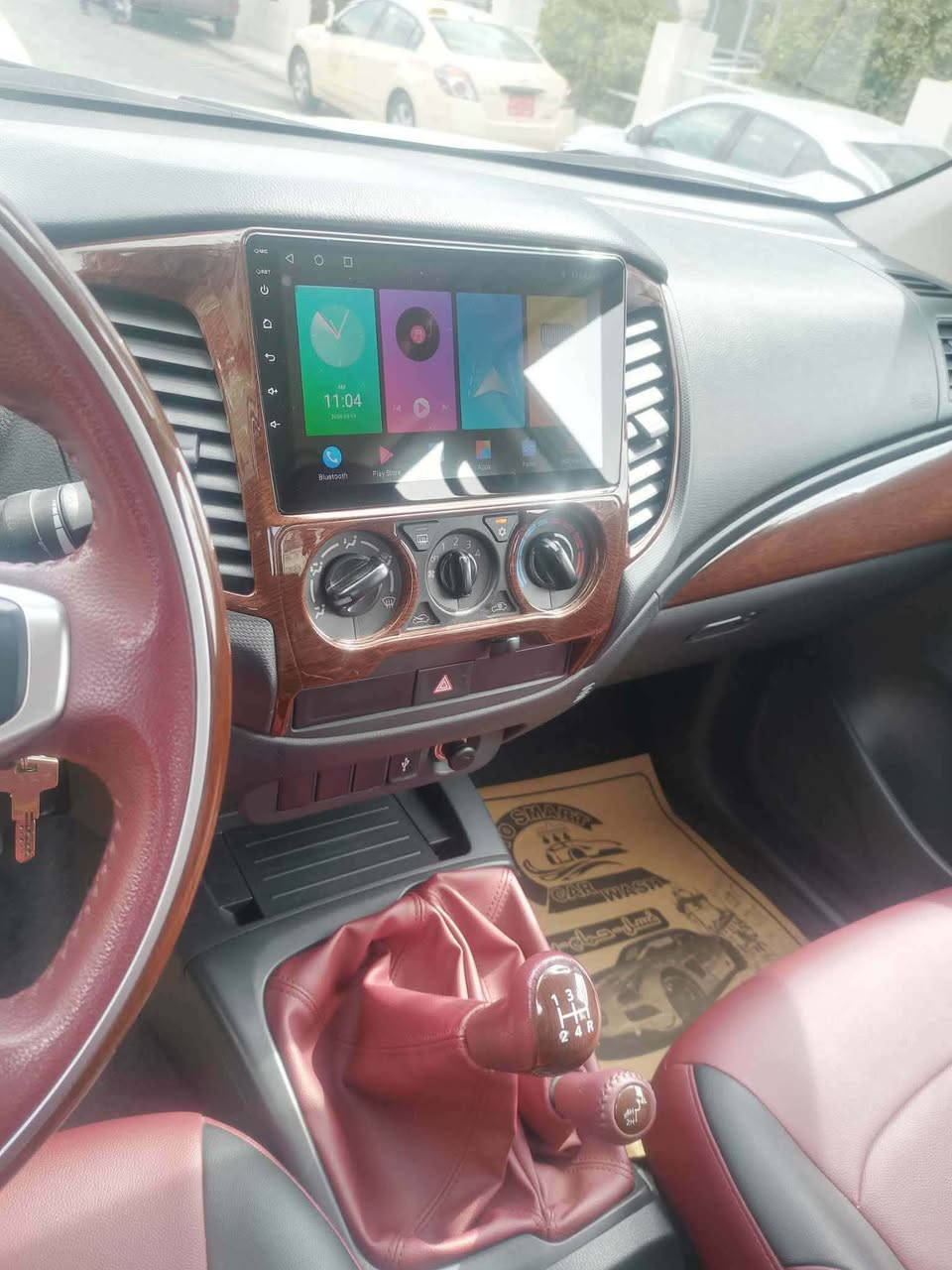 السلام عليكم
ميتسوبيشي L200 فور ويل مكفول كفالة عامة 
4*4
عداد 88،000 حقيقي 
موديل 2023
بانزين 
المواصفات ::. 
كاميرا 360 
شاشة كبيرة بلادية اندرويد 
الشاشة للتحكم بالسيارة
گير عادي
المقاعد جلد كامل 
الداخل احمر كما موضح بالصورة 
السيارة مكفولة بالكامل لا ضربة ولا صبغ 
رقم اربيل 
رقم اللوحة رقم مميز جداً 
 دفتر بنزين لمحافظة كركوك موجودة 
موقعي كركوك 

لمعرفة السعر يرجى ارسال رسالة للخاص او الاتصال على الرقم التالي 

***********
