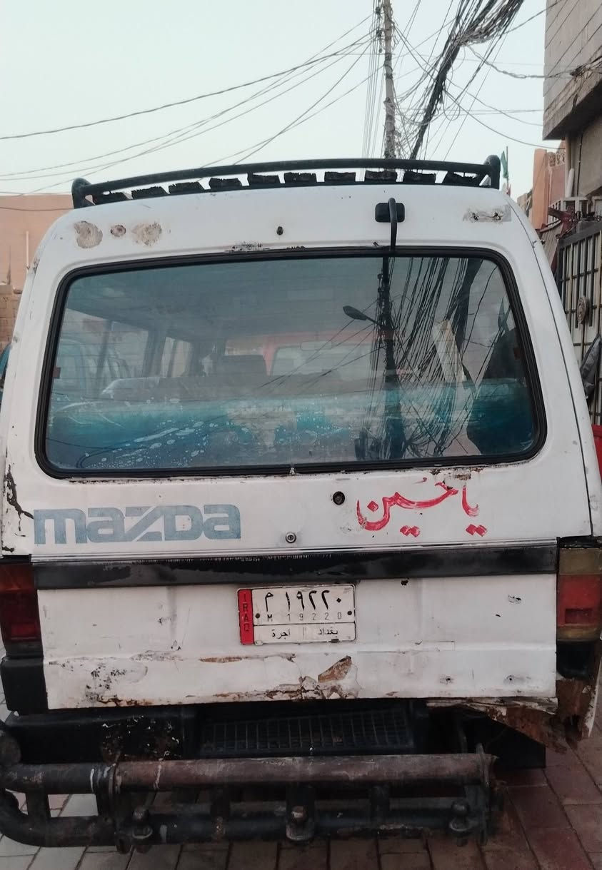 سلام عليكم
كيا مازدة للبيع محرك 3000 جديد لاتبخير ولاتنقيص كير جديد صدر توني مبدله    كشنات سياحي بلجيس  توني مدوشمهن  كاعيه جديده  سلف جديد باتري جديد سياره خطة حي العامل طب كراج  السعر 33 وبيهة مجال
***********
