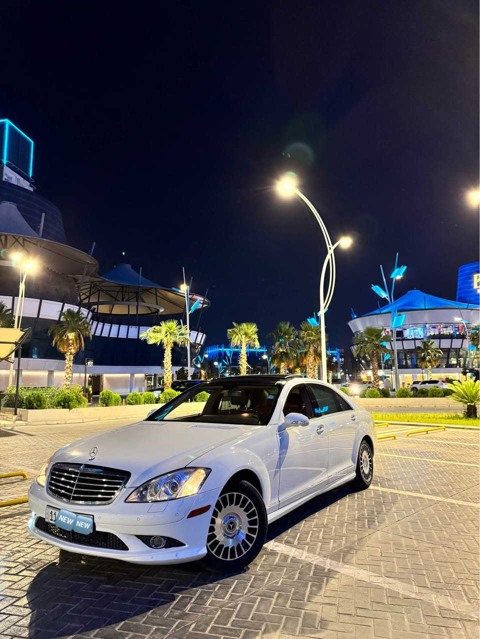 Mercdes S clas V6 350 model 2009 vip
مارسدیس س کلاس مەکینە ٣٥٠  ٦ پستۆن مۆدیل ٢٠٠٩ سپی
فول فول قەپات ماسەفات مەلەکی 
پانۆرامە ٥ پەردە vip بەسمە دەرگاکان بەسمە هەر ٤ دەرگا شەفت سندوق کارەبی شەفت هەر ٤ کوشن کارەبای سارد و گەرم کوشن خەزن ئاونیە کارەبای ئۆتو سوکان کارەبای وڤۆلیۆم و فۆرمیکە گیج ئلکترۆنی تعديل سرحه هەروەها جوپە جوپەکانی بەشەرت تەبریت مەرکەزی تەبریت ٢ زۆن ٥ پەردەی دواوە کوشنی پشتەوە هەمووی ساردو گەرمو کارەبای ٤ تایەو ویلی مایباغ لەسەرە تایەکەن لۆکن سیرڤسی کاملم کردوە هەتا رۆنی مەکینەی بەشەرت تازە گۆریمە تەبریت گیر مەکینە هەمووی بەشەرت تەقو رەقی بەشەرت دەحامی لۆ دەحامی بەشەرت گیر لە سوکان گیر تۆماتیک و عادی سپۆرت و نۆرمال هەر ٤ جامی پۆلۆ رایس بیلدی دۆسەو دەحامی amg هەتا بلی سەیرەکی جوان و خاوینە هیج نەقوستانی تیدا نیە رەقم بغدايه سەنەوی پلستک هەتا ٢٠٢٩ نویە مالی مەدەنی و دزیاری بەشەرت
٤ پارچەی بەس پەمپە بی لیدران بی دعم بەشەرت هەمووی سحری ١١٢ وەرقە مەجالەکی برایانە.. رەوقم تەلەفون *********** واتس ئاپ کۆرەک ڤایبەر*********** أربيل, العراق
