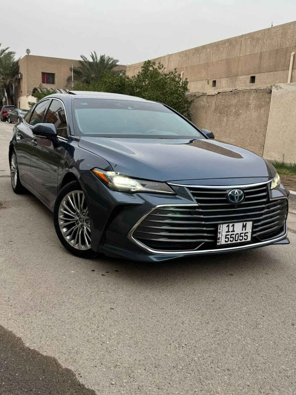 افلون 2022
حادثه جاملغ وباب وشوية من البنيد بدون دواخل 
ماشيه ٣٧ الف كيلو 
ايرباك بردة وراجع ستسم 
ستسم صوت jbl
داتو شو
تدفئة كراسي امامي خلفي 
تبريد كراسي 
لايتات لد بلادي زينون 
خمس كاميرات
كراسي خزن 
تبريد قطعتين 
داخل لد متغير 
رادارت ٣٦٠ 
اشاير بالمري 
خمس بصمات 
هايبرد محرك ٢٥٠٠ 
مكان السيارة العامرية بغداد 
سلايد 
السيارة مع رقم عادي وليسه مميز 
***********
