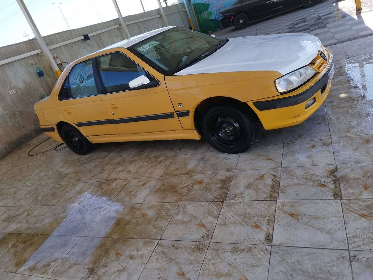 سلام عليكم بيجو باص 2011رقم انكليزي سنوية 28مصفرة هية وغرامة دوشمة كهربايلت حدادية كلة جديد سيارة خير منالله كلملة مكملة طخم تاير سيارة طك كير ورجع السعر 26وبيهة مجال قبيل كير محرك خير من الله تجي وتشوف شوف العيرن***********
