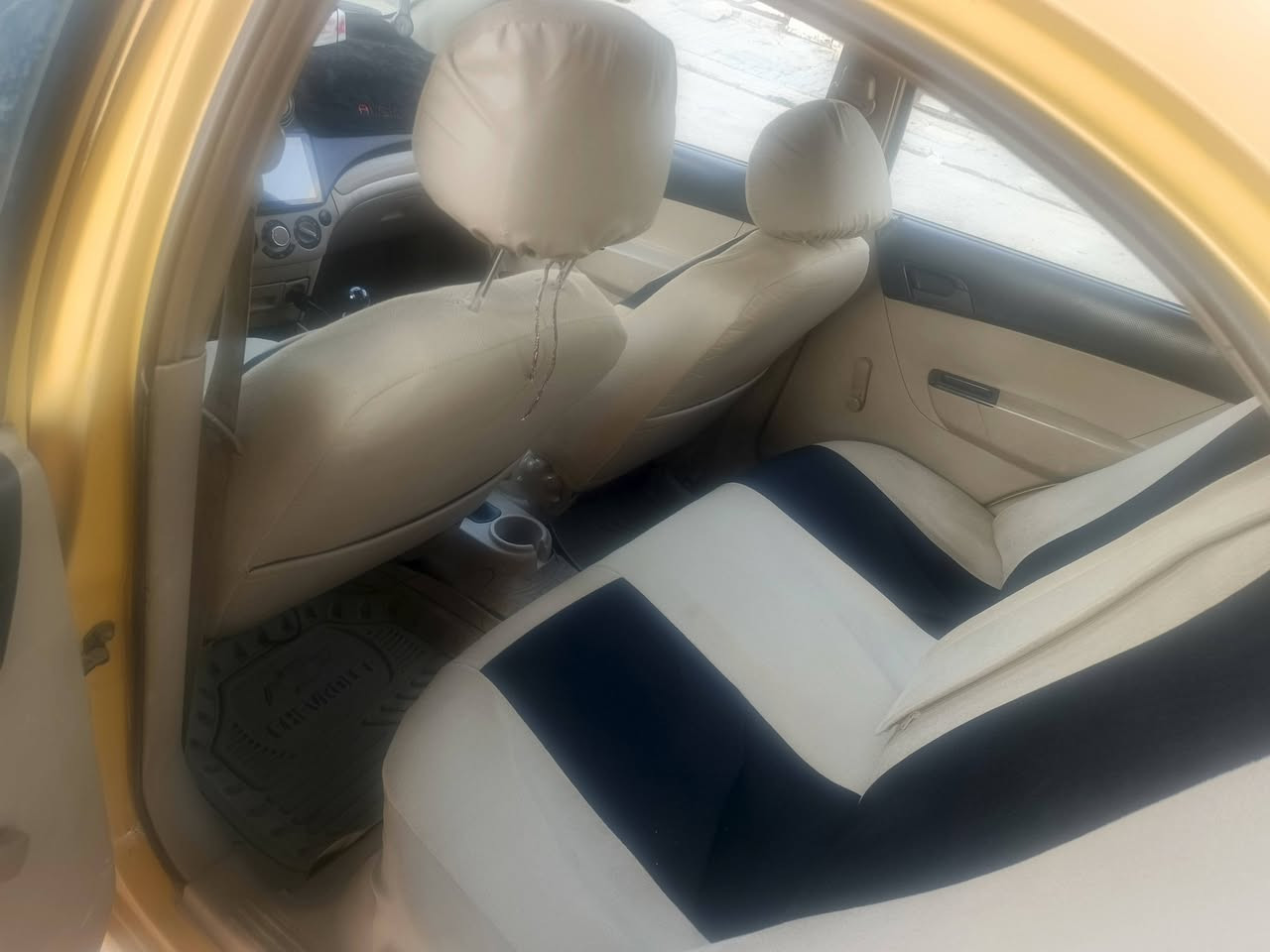 افيو مديل 2010 كير عادي ب45 وبيها مجال مكاني نجف
سيارة تجي وتشوف بعينك واني مصور طخاتها اي ضرر داخلي  مابيها بس الجاملغ الكدام وهاذ دحج مو حادث مواصل لجوة 
السيارة غرفتها شوفت عينك جامة كدام جديدة وتخم تاير جدد ثنيهن توني شادهن


**إذا كنت صاحب هذا الإعلان وتريد حذفه لأي سبب، رجاءا أرسل رسالة إلى الدعم الفني**