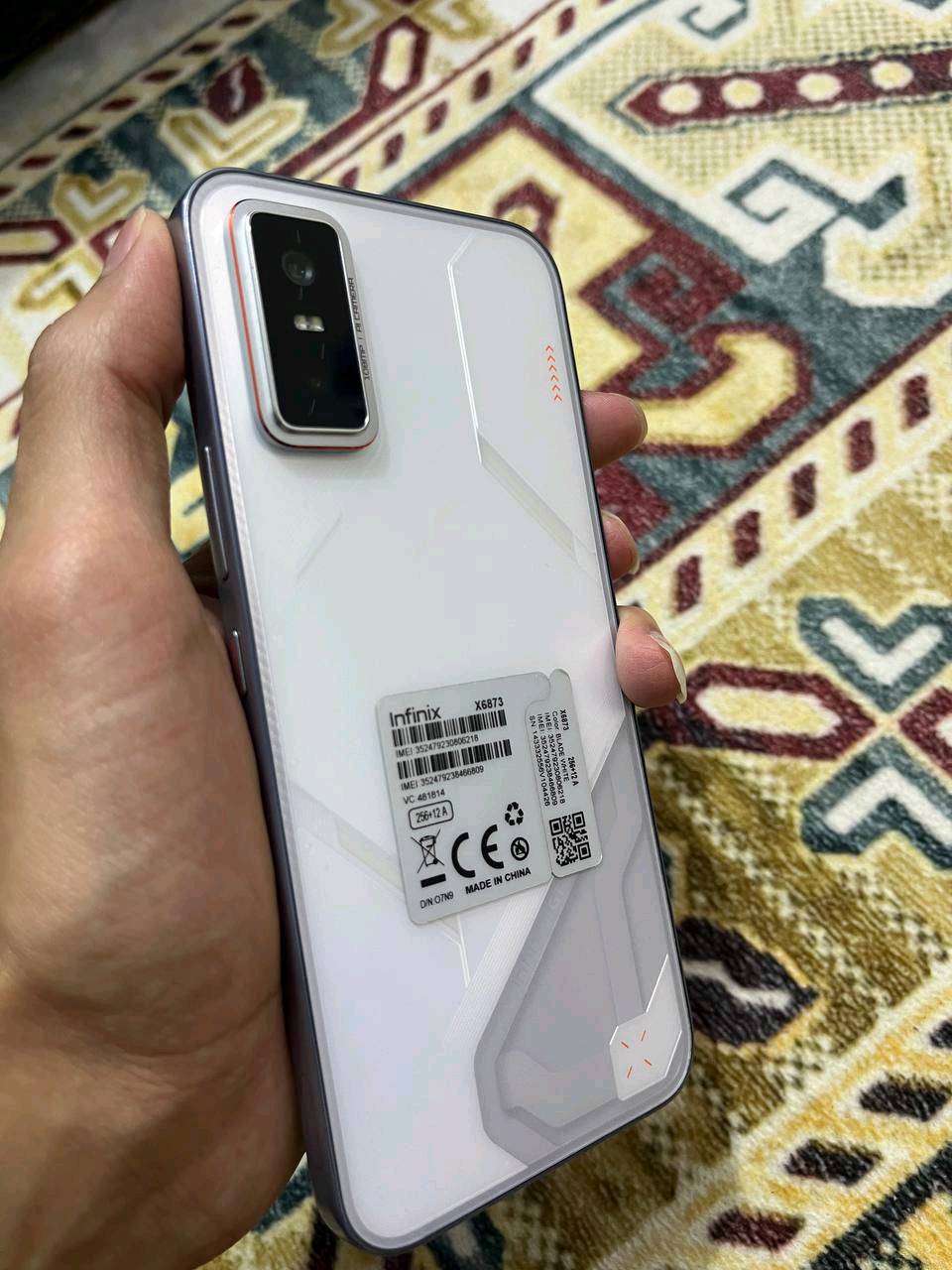 سلام عليكم

انفنكس GT 30 Pro

 الجهاز بعدة جديد شخط ممشخوط

ذاكرة 256

رام 12.00GB + 6.00GB

باقي المواصفات موجودة بلصور 

ملحقات شاحن فقط

السعر 325 بي مجال بسيط

عنواني بغداد المدائن توصيل ماعندي والموشراي ليتعبني 🩶