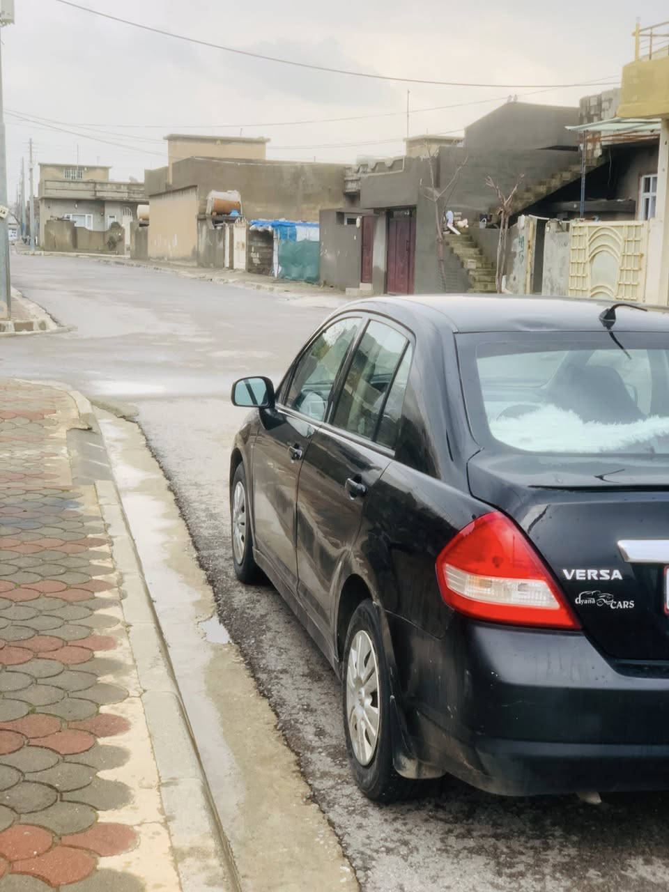 سلاو لە ئەدمین 
نیسان ڤیرسا
 مۆدیل٢٠١١
مەکینە ١٨ 
گیرمەکینە بە شەرت
یەک پارەچە بۆیاخی هەیە 
سەنەوی هەتا ٢٠٢٩ نوییە
١٤٧km
قەپاتە بەس سلایت نییە 
***********
مەسج بکە لە خزمەت دامە
