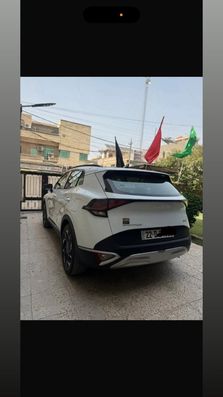 سلام عليكم كيا سبورتج 2023 رقم اربيل للبيع
السياره مقفوله على وضع الشركه من محرك كير صبغ تبديل بارد على وضع الزيرو  ضمان شركه nim
السياره ماشيه 16 الف كيلو متر مشي حقيقي شرط الفحص 
 السياره وكاله باسمي تريد وكاله اول تحول 
مواصفات السياره 
/السياره محرك 2000 دوش /بنروما / حساسات اماميه وخلفيه / صندوق كهرباء / بصمه / كشنات تدفئه / ستيرن تدفئه / كشنات السايق والراكب كهرباء / فول تحكمات ستيرن / شباك امامي بيانو بلاك مع الداخل بيانو بلاك / شاشه وسطيه / موس نضام وضعيات قياده / نزول منحدرات / اوتو هولد / مانع تزحلق / تشغيل عن بعد / لايت زنون مع Led / بكلات خلفي Led /  سايد بريك كهرباء  /  الكشنات مغلفه حلد البلادي بعده شركه /وباقي مواصفات السياره معرفه 
والسياره من حداديه من تايرات كلها السياره شركه على وضع الزيرو 
سعر السياره 230 ورقه وبي مجال انشاءالله 
مكان السياره بغداد المنصور 
رقم تلفون ***********
