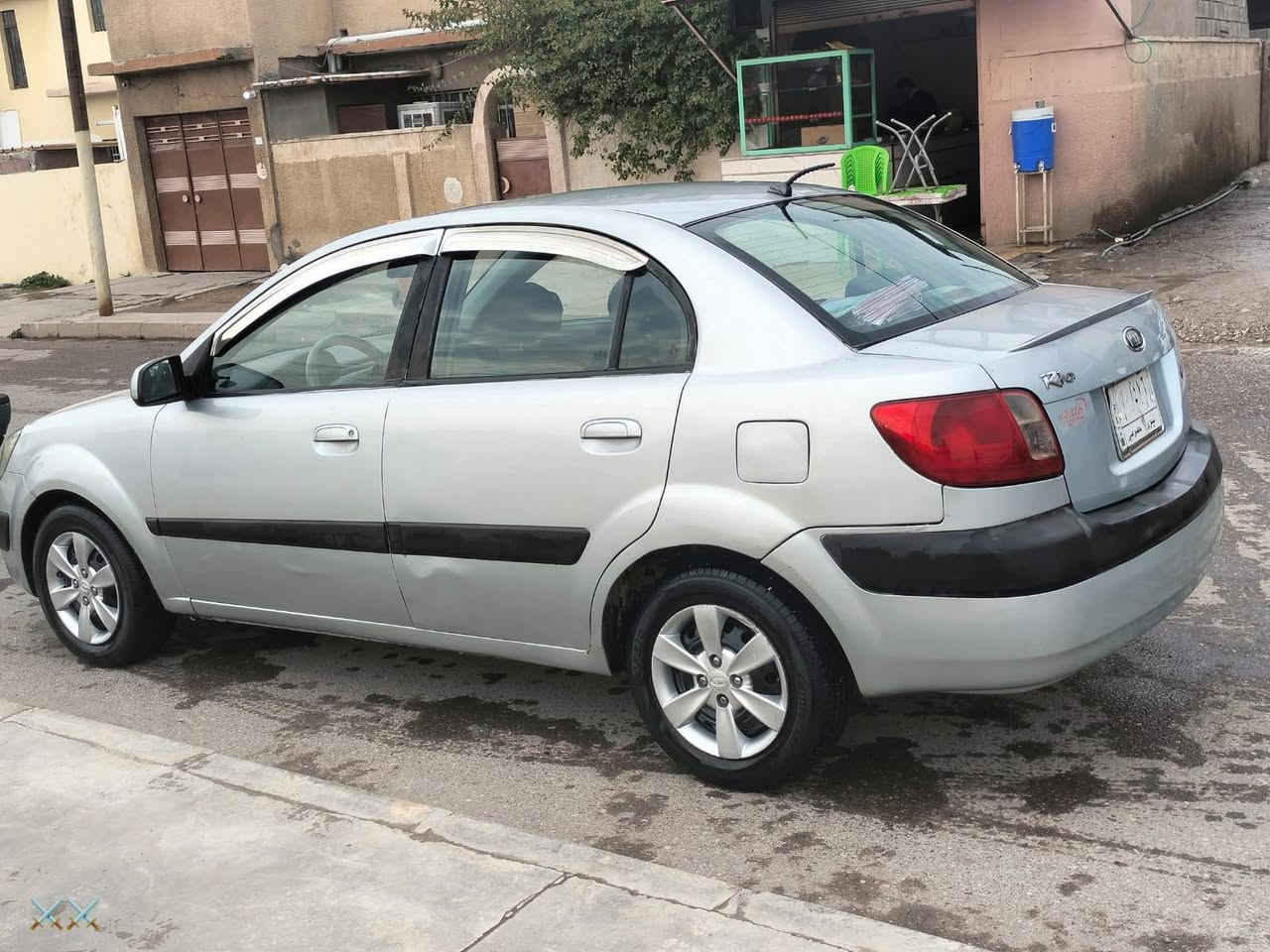 كياه ريو موديل 2008 وارد امريكي بيها جاملغ الوره صبغ  كير محرك شرط ***********/*********** هاذا رقم صاحب السياره خابرو وتفاهمو اني مكلف بل نشر او تحياتي لجميع /السعر 75/اوبيها مجال
