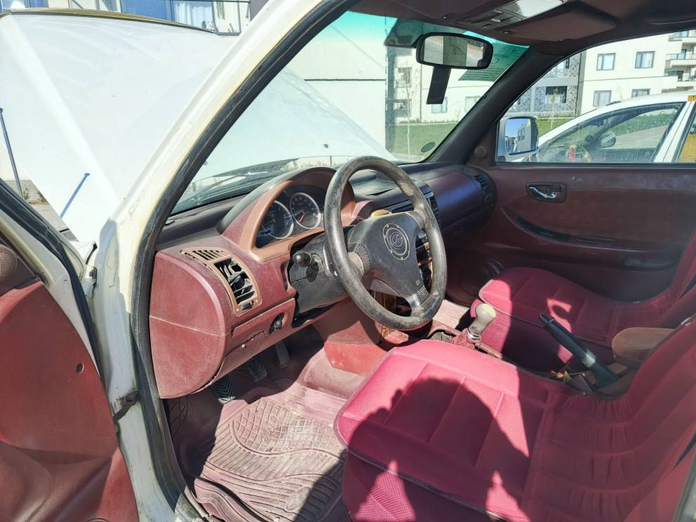 ئەدمیراڵ 2010 ناو سور شکل مەرزیە بە شەرتی بۆیاغی نەبێ و لێدراوی نەبێ بە شەرتی گێڕو مەکینە و تەبریدو تاقم پێش و هەر چوار تایەو سپێری لۆک لۆکە 
ئاوێنە کارەباییو ایشارەت
شاشە ئایپاد
سویچ کۆنترۆل قفل مەرکەزی
مەکینە بەخ بێ بوخار
چوار جامی کارەبایی سەنەوی ژینگەی تازەیەتا٢٠٣٠بەشەرتی بەناو کردن  
شوێن سلێمانی
***********
*********** السليمانية, العراق
