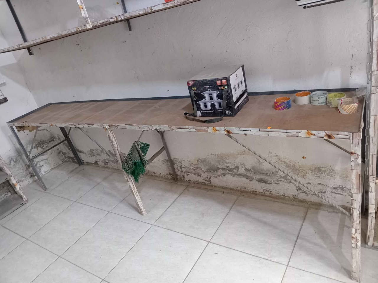 غراض محل للبيع ميز حديد عدد 2 واحد طوله 4متر عرضه 80سم والثاني طوله 3متر عرض 30 او 40 سم
رفوف عدد 2 طول 3متر
جنكال تعليك عدد 40ق
شبكة بي ار سي ثقيل 2متر
رفوف عدد 2 صغار
للاستفار مراسلتي ع الواتس *********** او ع الخاص وبالخدمه
عنواني 0يالى الخالص ناحية هبهب بلاد, صلاح الدين
